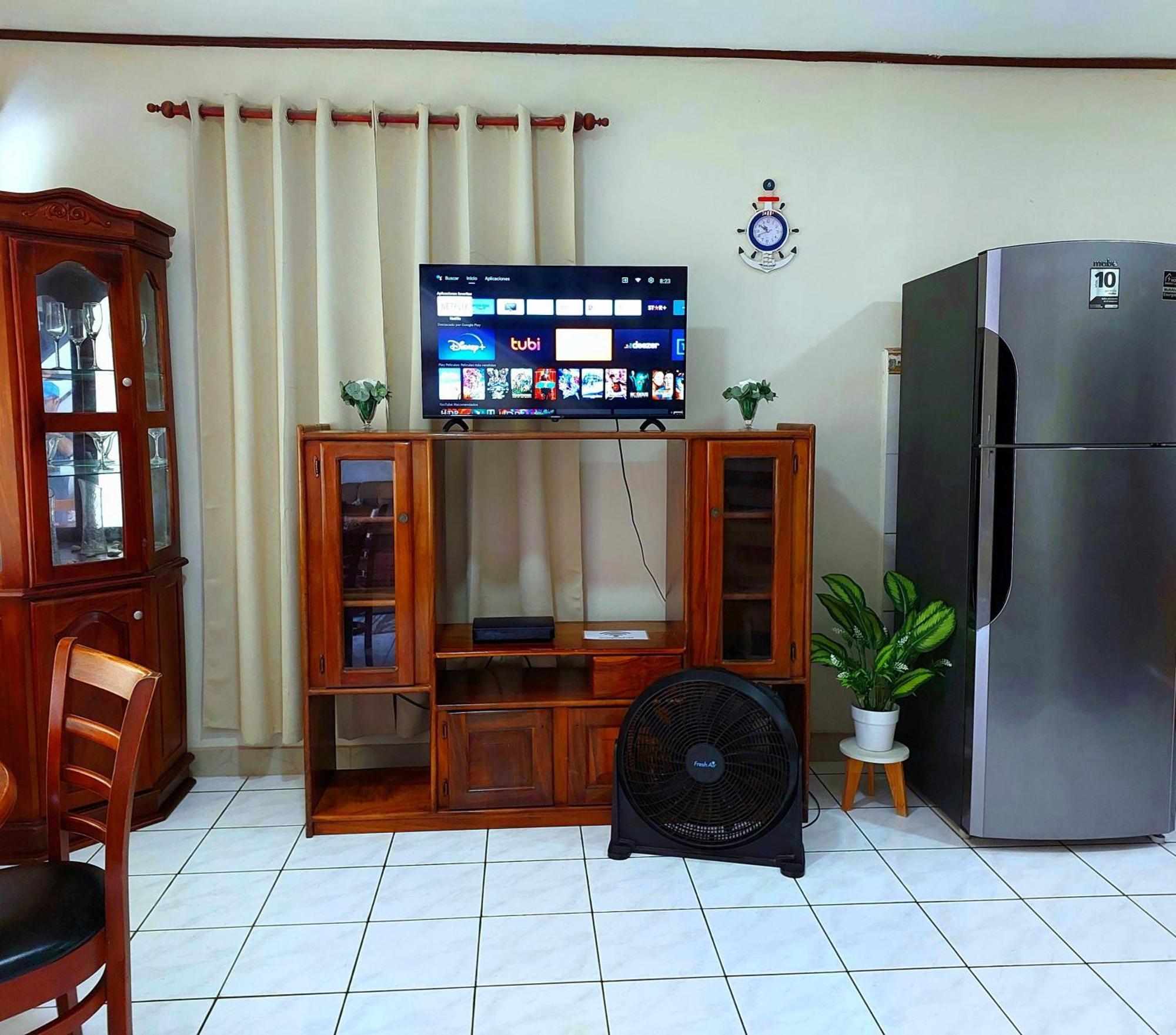 Casa Equipada En El Centro De Puntarenas Villa Eksteriør billede