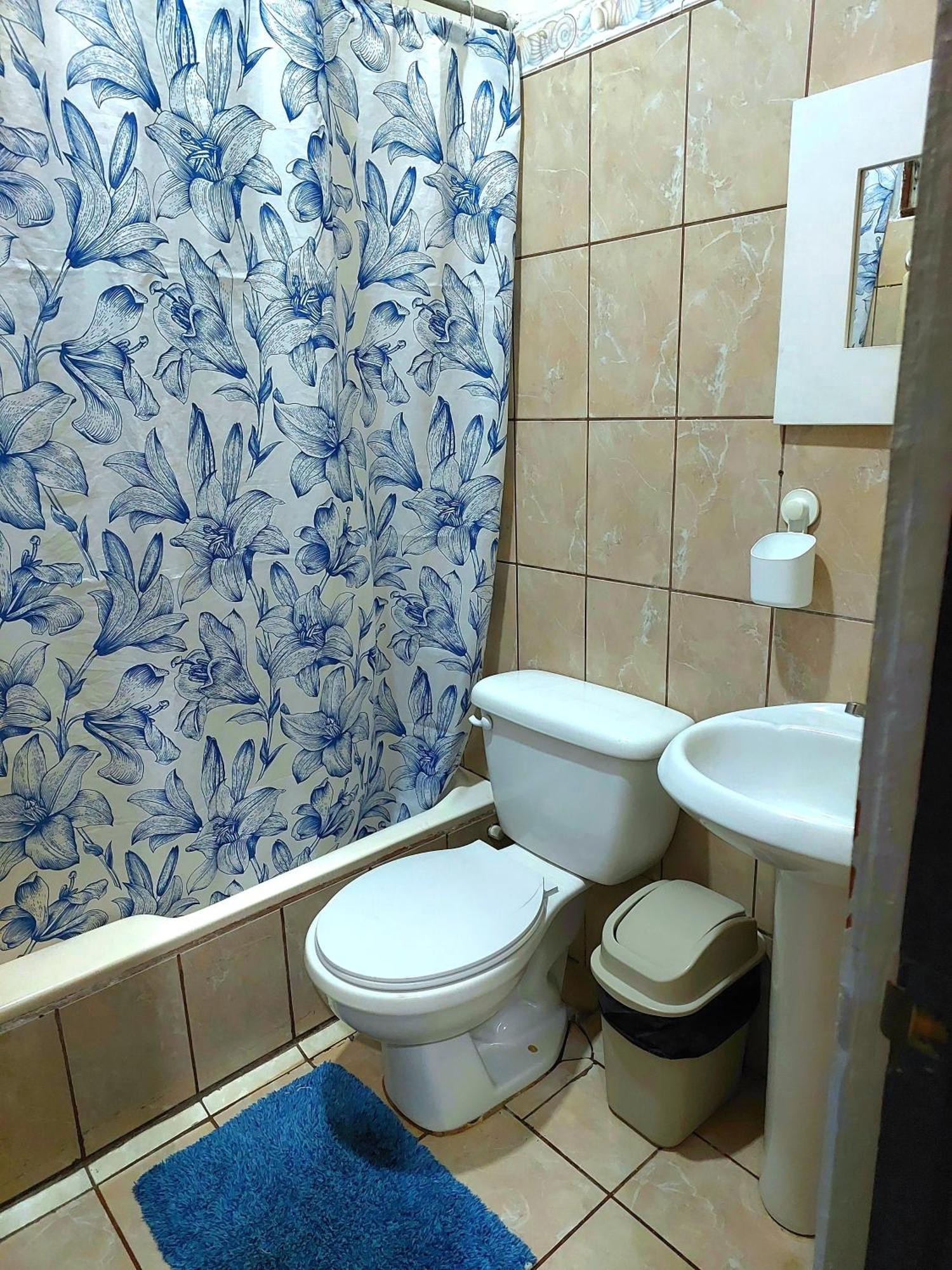Casa Equipada En El Centro De Puntarenas Villa Eksteriør billede